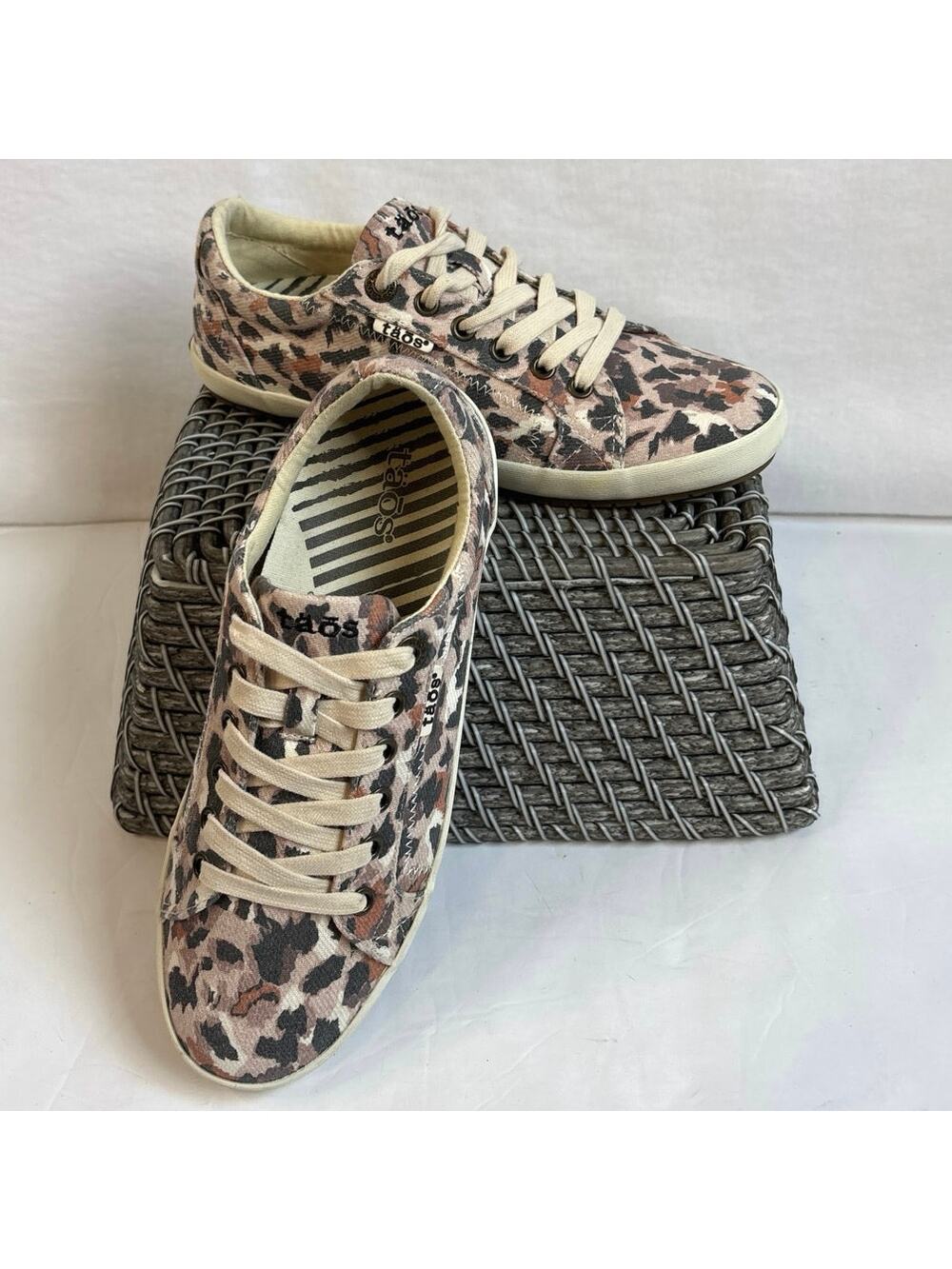 Taos Star Canvas Sunset Safari Sneakers Size 7.5